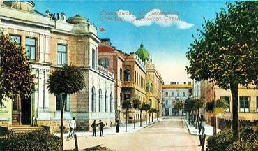 Jachowicza Gasse in Stanislau; Postkarte gedruckt in Krakau 1918 [Bibliothek des BKGE].